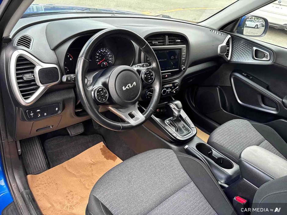 2022 Kia Soul EX-6