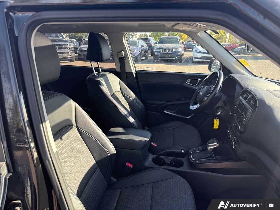 2022 Kia Soul EX+-21