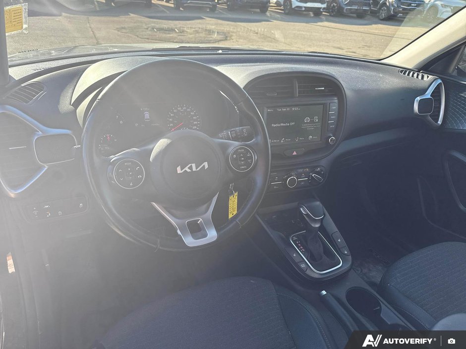2022 Kia Soul EX+-10