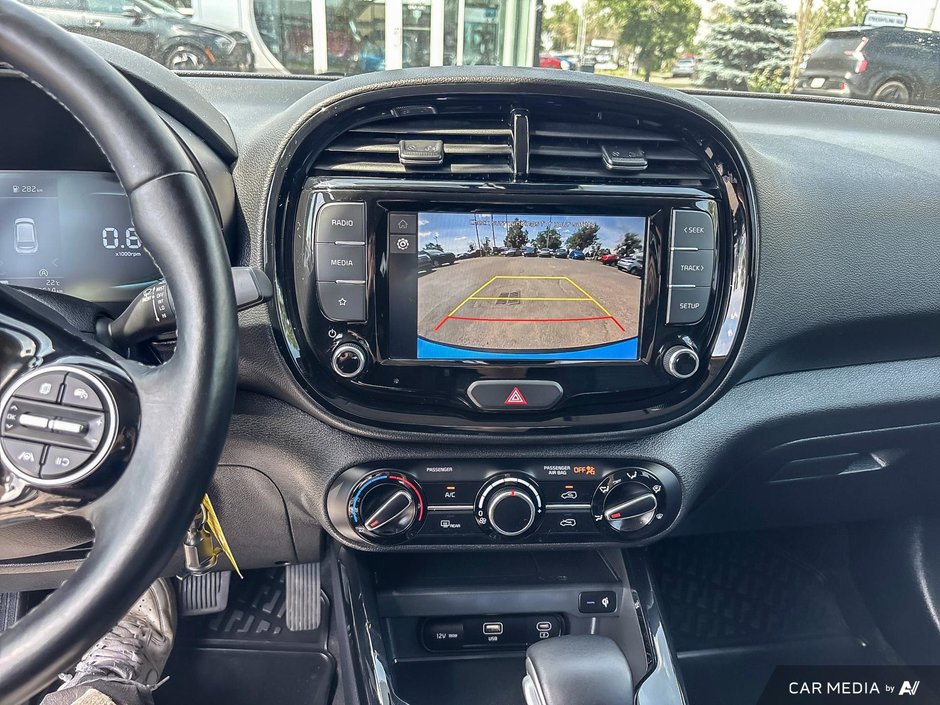 2024 Kia Soul EX-8
