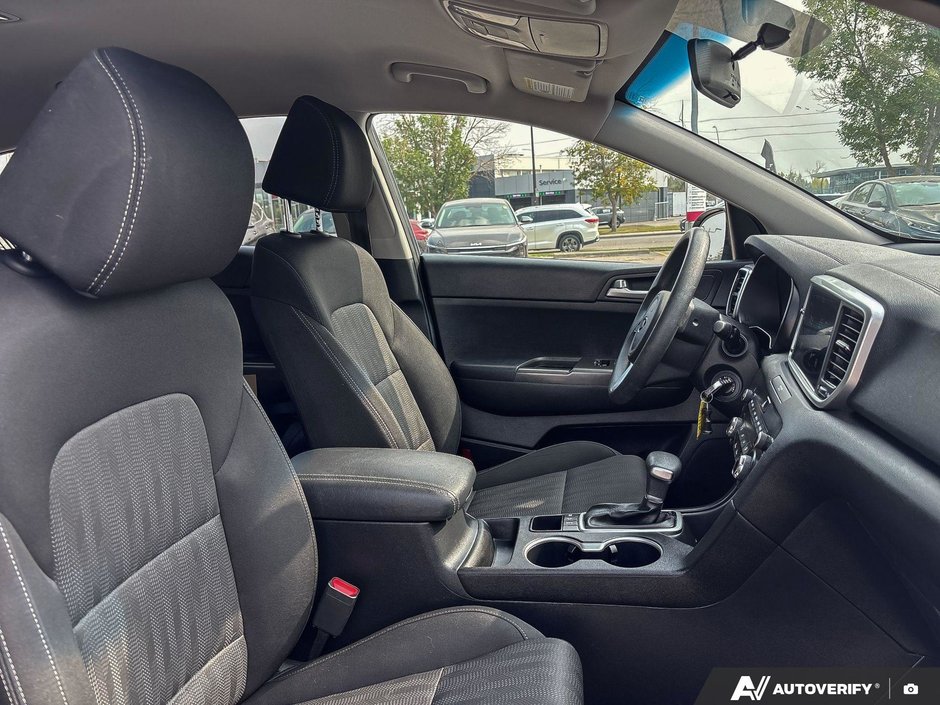 2022 Kia Sportage LX NIGHTSKY EDITION-9