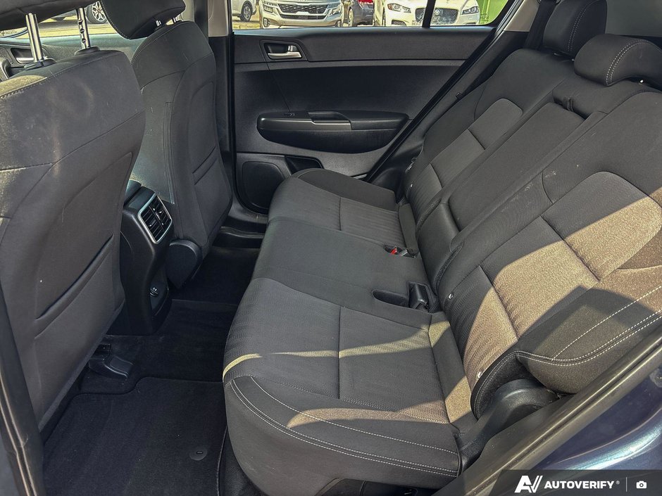2022 Kia Sportage LX NIGHTSKY EDITION-12