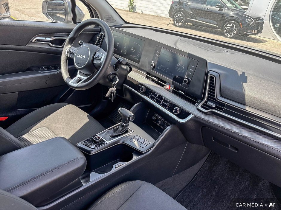 2023 Kia Sportage LX-10