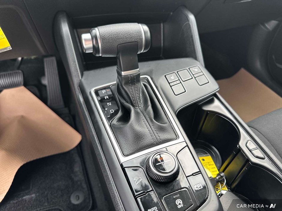 2023 Kia Sportage LX-19
