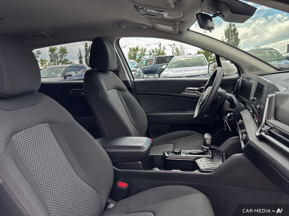 2025 Kia Sportage LX-9