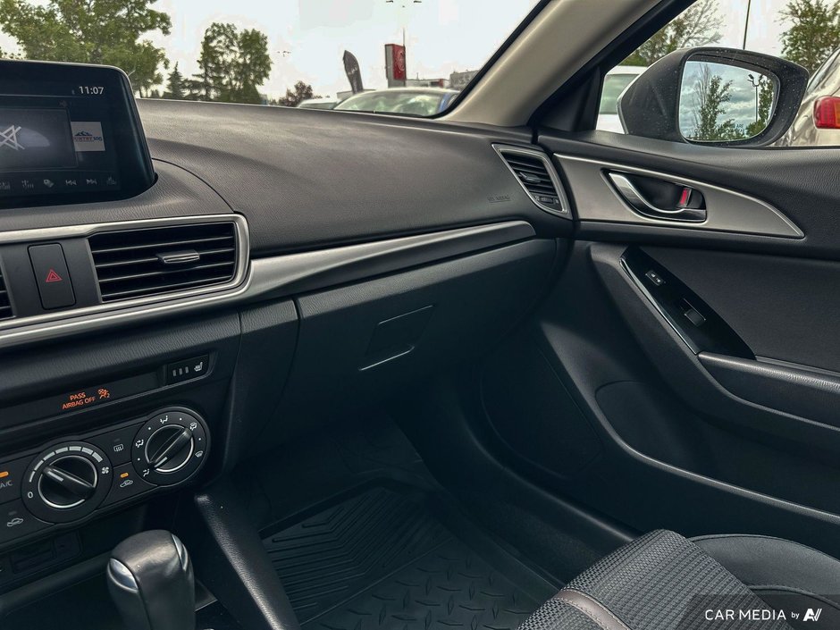 2018 Mazda 3 Sport GS-19