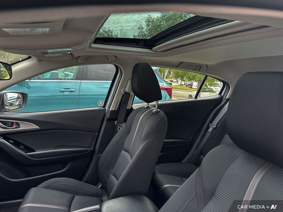2018 Mazda 3 Sport GS-21