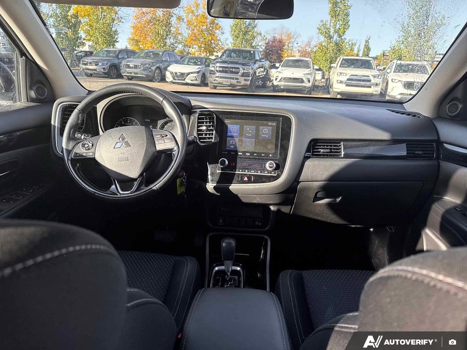 2020 Mitsubishi Outlander ES-11