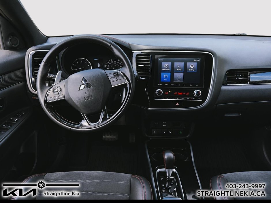 2020 Mitsubishi OUTLANDER SE-9