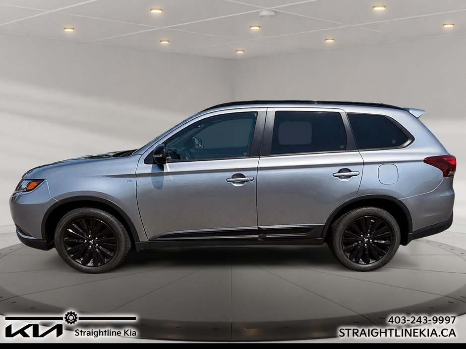 2020 Mitsubishi OUTLANDER SE-4