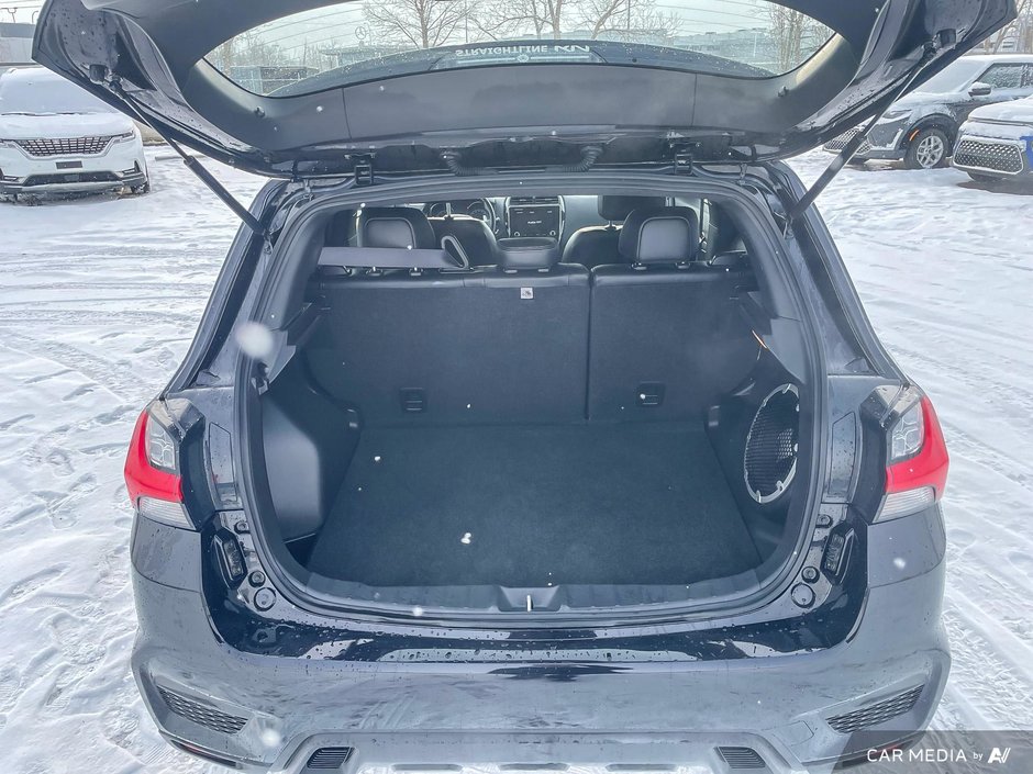 2021 Mitsubishi RVR GT-8