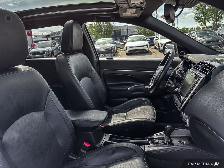 2021 Mitsubishi RVR GT-9
