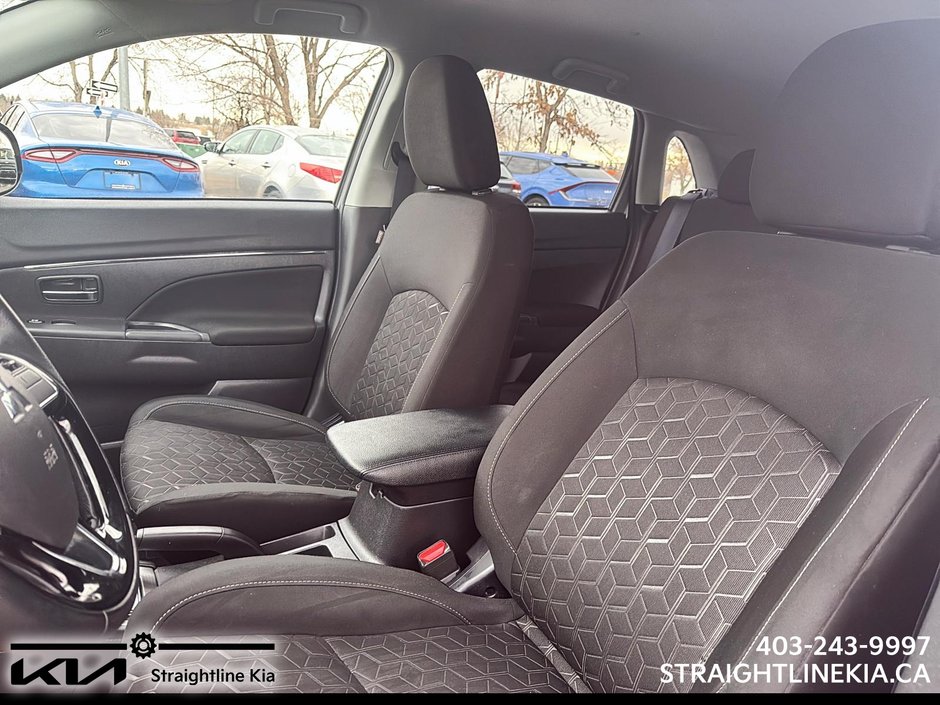 2024 Mitsubishi RVR SE-14