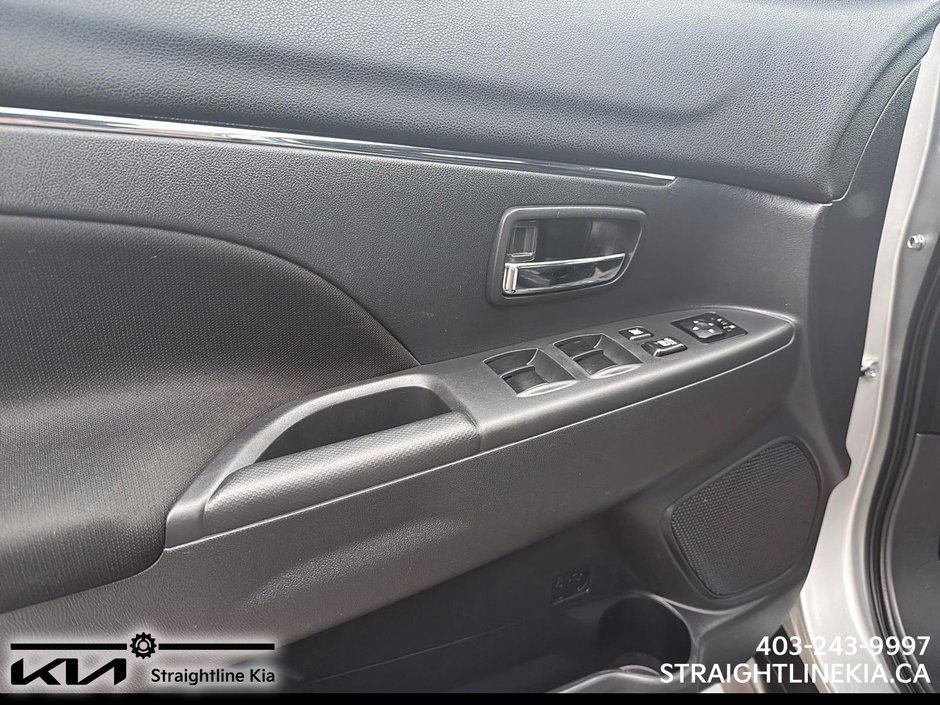 2024 Mitsubishi RVR SE-9