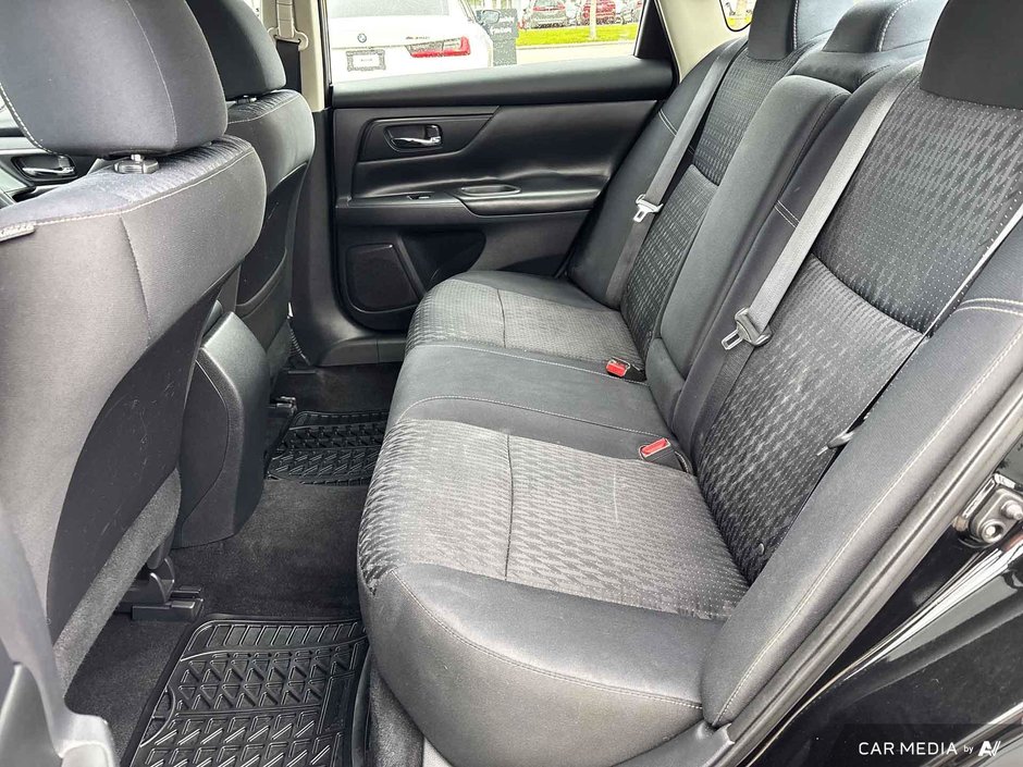 2016 Nissan Altima 2.5-12