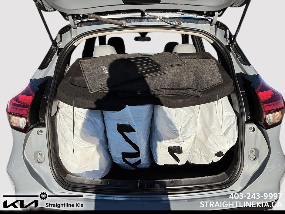 2023 Nissan KICKS SR-5