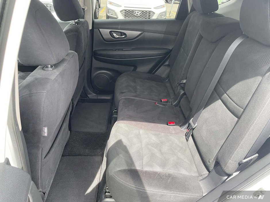 2014 Nissan Rogue SV-12