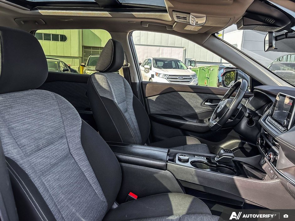2023 Nissan Rogue SV MOONROOF-9
