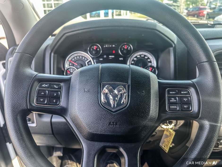2024 Ram 1500 Classic TRADESMAN-12