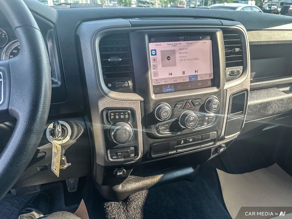2024 Ram 1500 Classic TRADESMAN-14