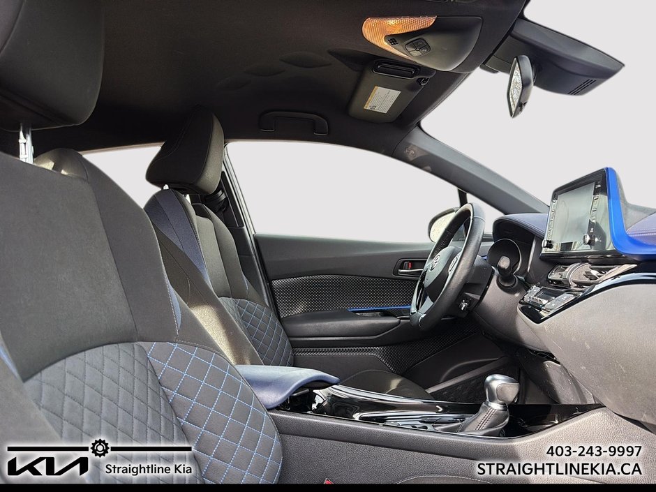 2021 Toyota C-HR XLE PREMIUM-9