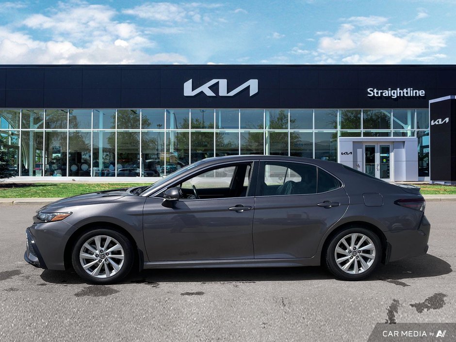 2023 Toyota Camry SE-2