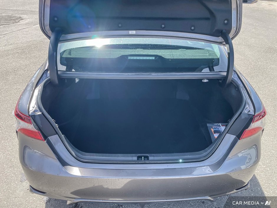 2023 Toyota Camry SE-6