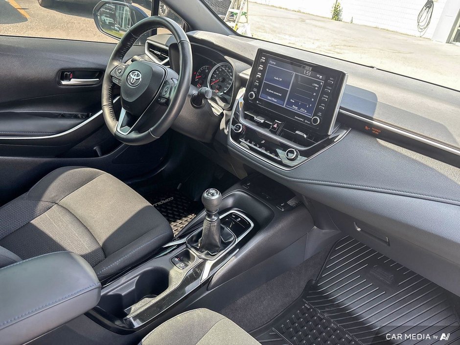 2022 Toyota Corolla SE-11
