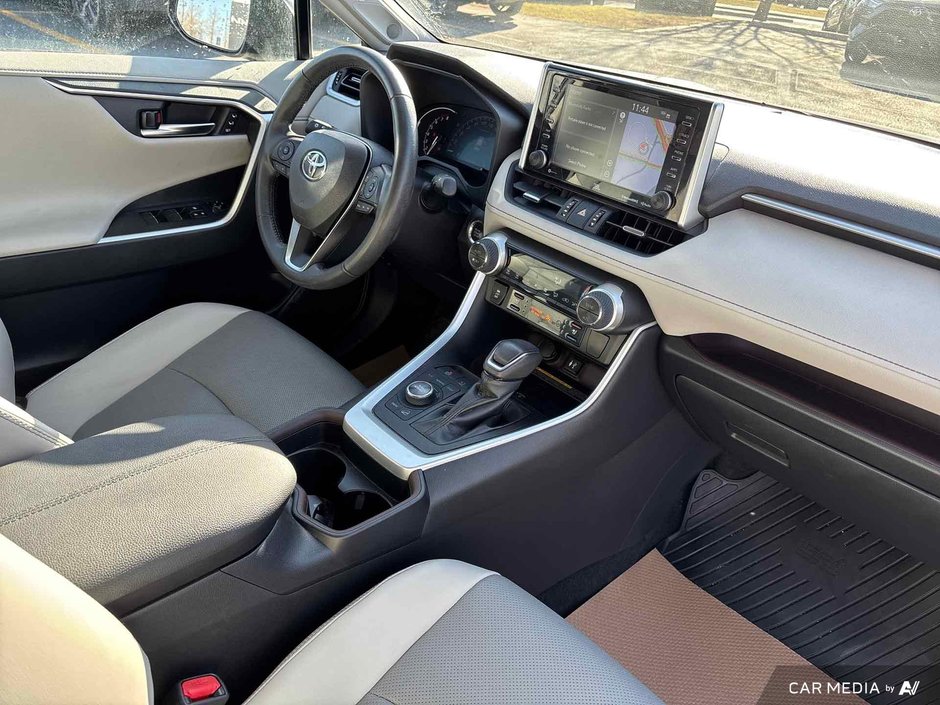 2019 Toyota RAV4 LIMITED-9