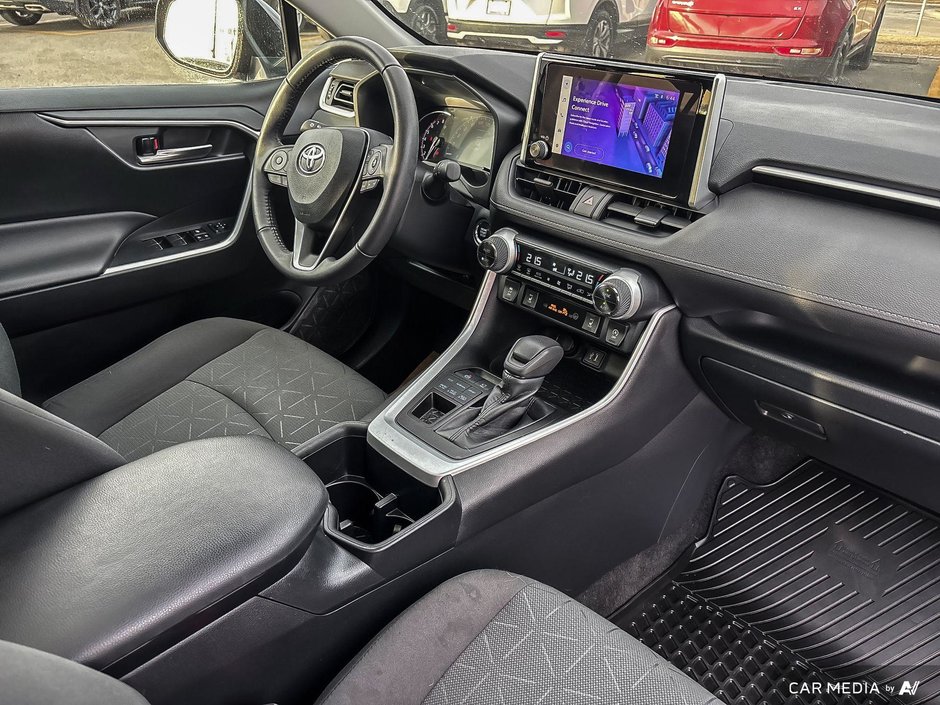 2023 Toyota RAV4 XLE-11