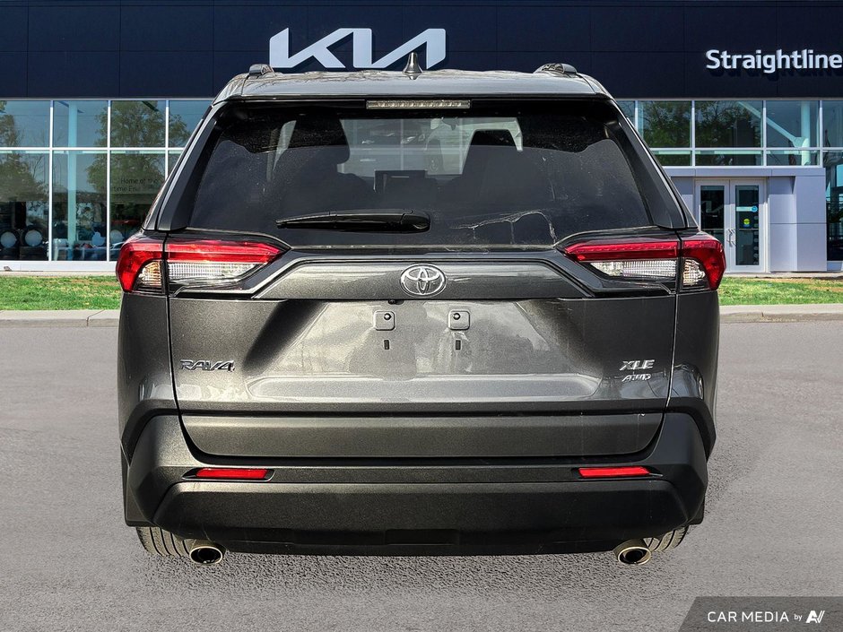 2023 Toyota RAV4 XLE-3