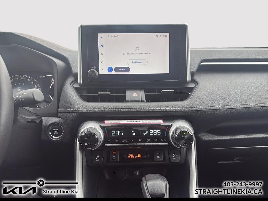 2025 Toyota RAV4 XLE-13