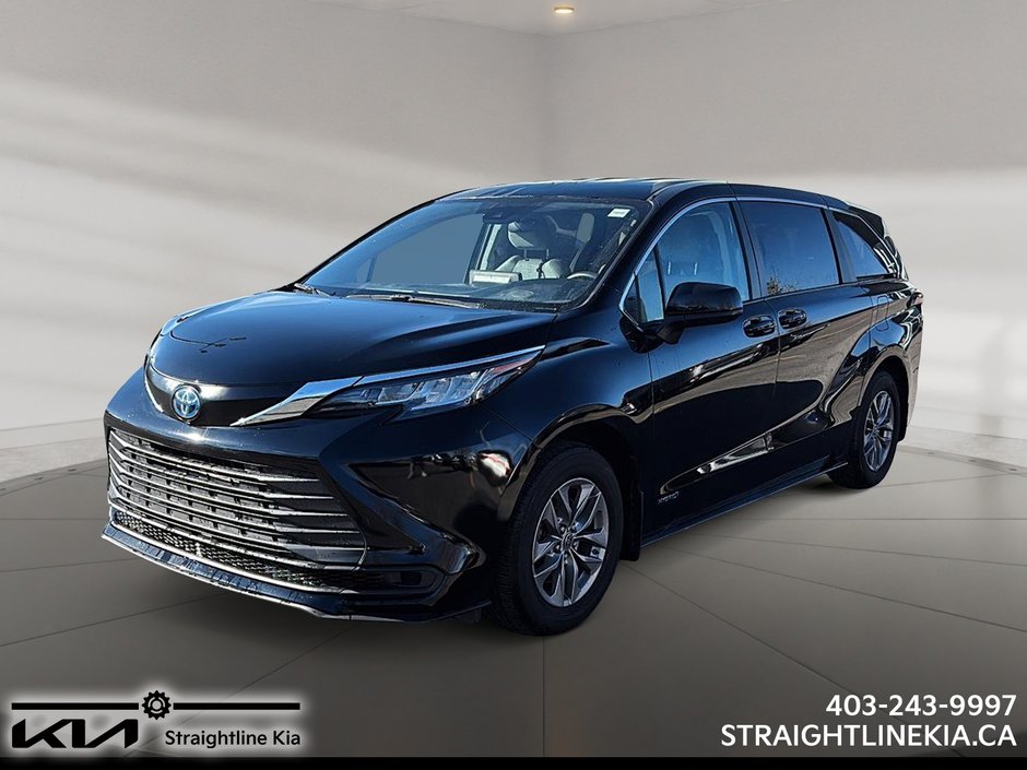 2021 Toyota SIENNA LE-0