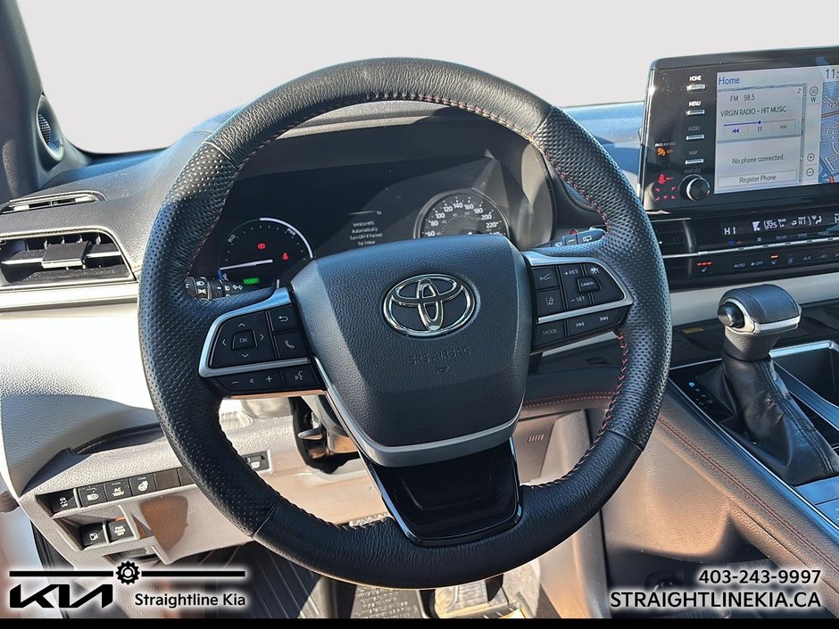 2022 Toyota SIENNA XSE Hybrid-14