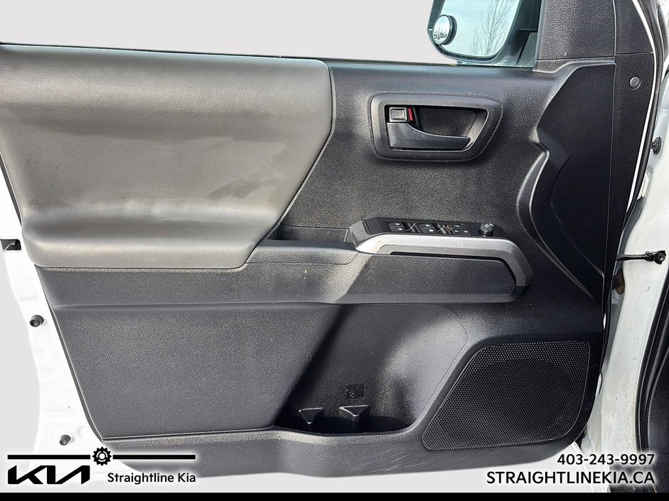 2023 Toyota TACOMA Base-12