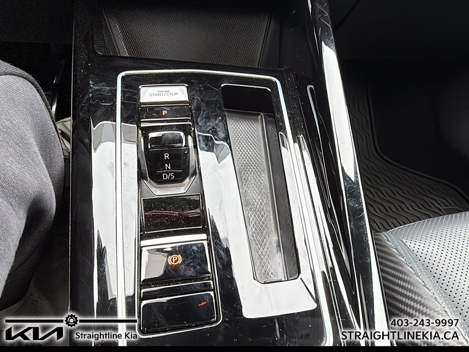 2023 Volkswagen GOLF R 20TH ANNIVERSARY-14