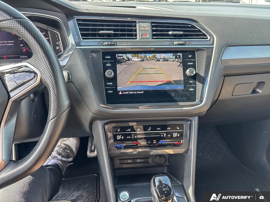 2023 Volkswagen Tiguan COMFORTLINE R-LINE BLACK EDITION-8
