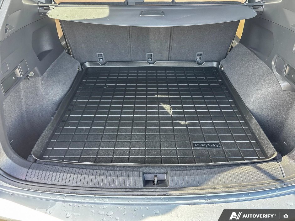 2023 Volkswagen Tiguan COMFORTLINE R-LINE BLACK EDITION-5