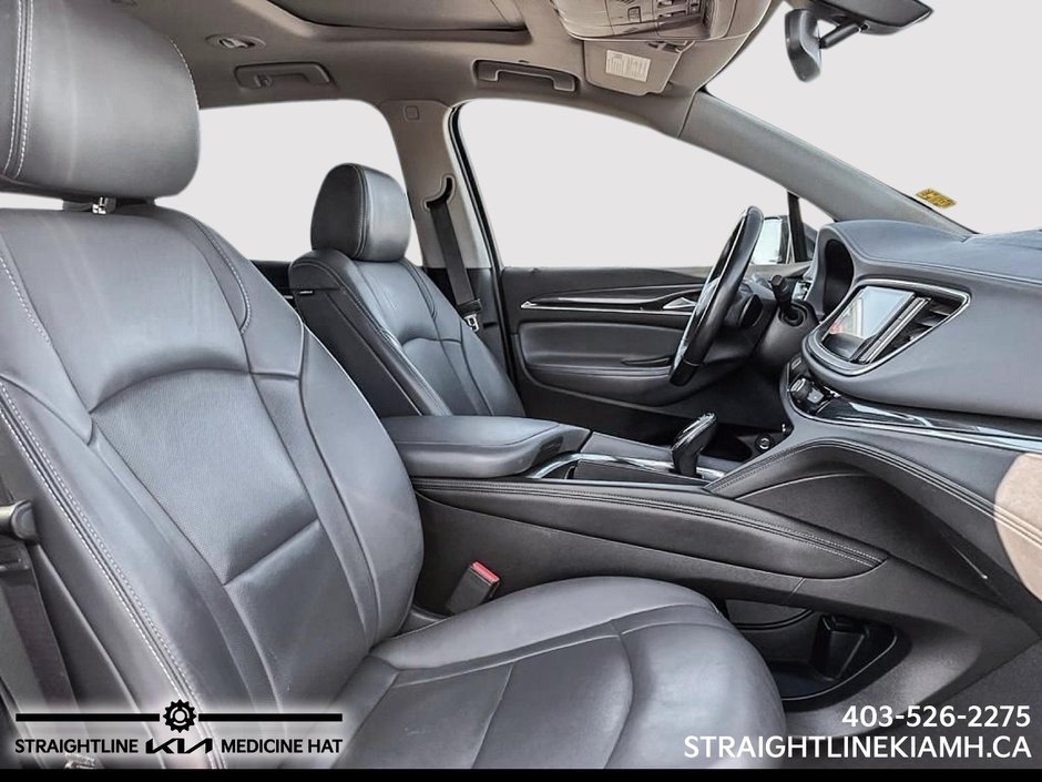 2018 Buick Enclave Essence-8