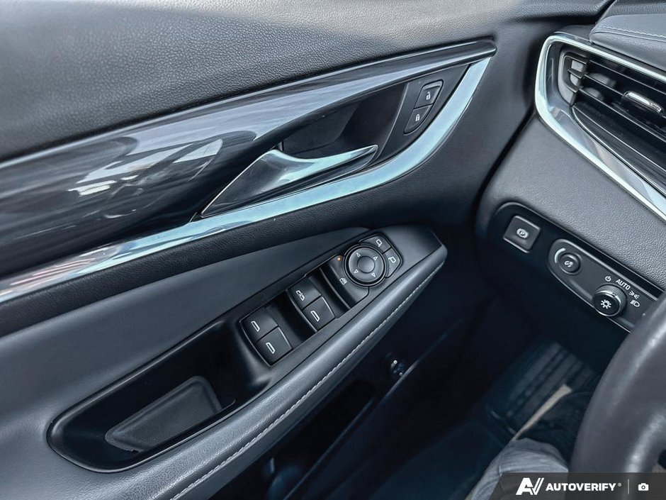 2018 Buick Enclave Essence-12