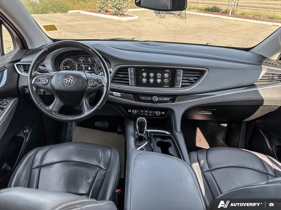 2018 Buick Enclave Essence-24