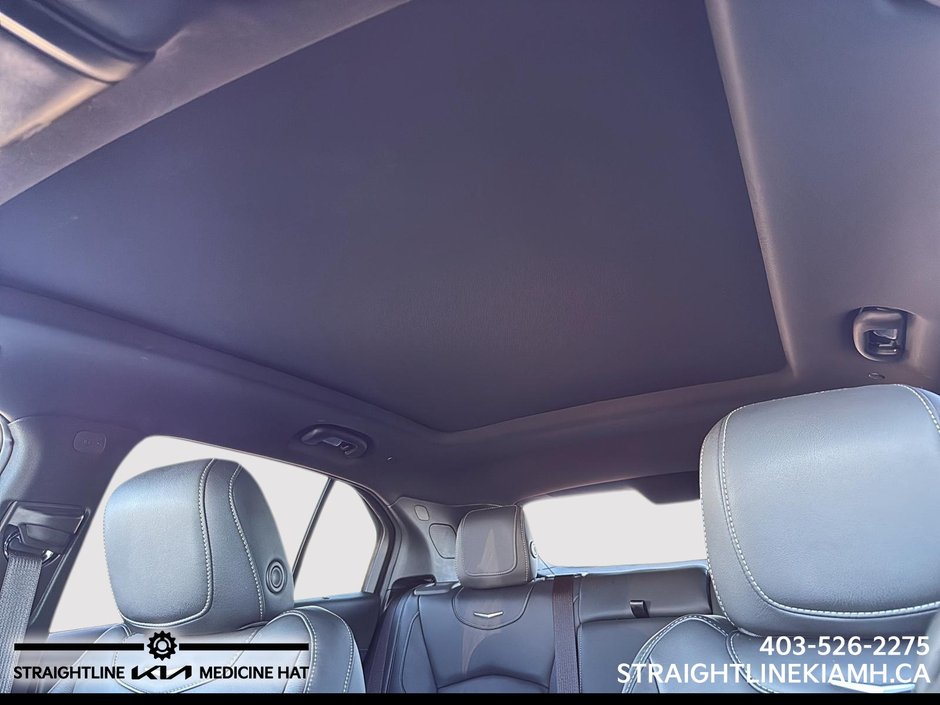 2024 Cadillac XT4 AWD Premium Luxury-16