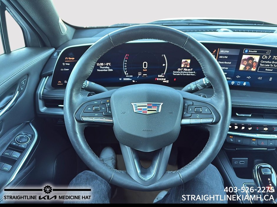 2024 Cadillac XT4 AWD Premium Luxury-11