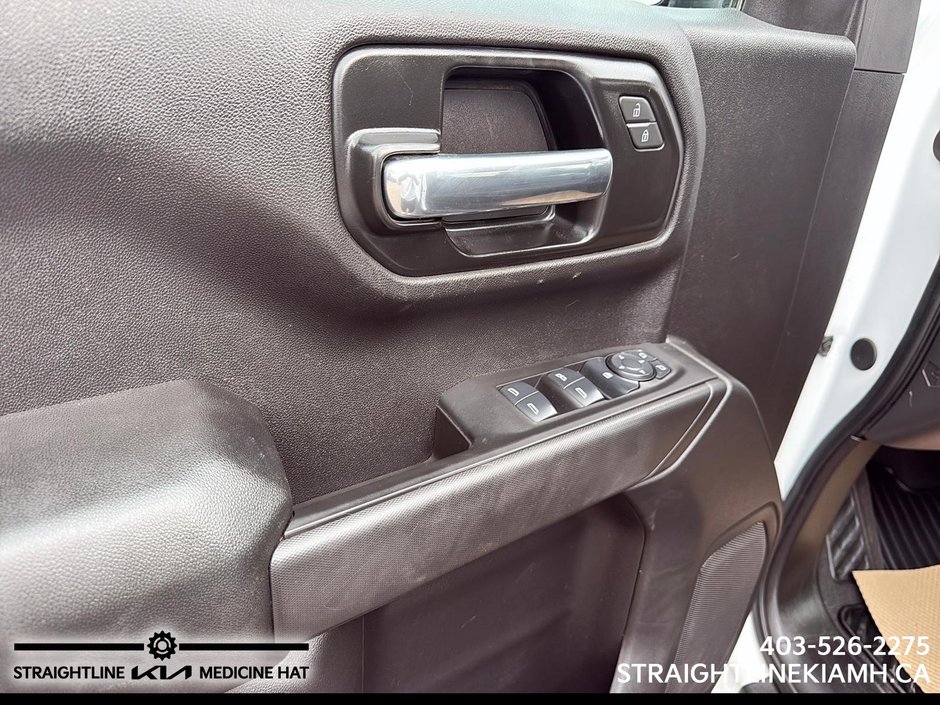 2025 Chevrolet Silverado 1500 Custom Trail Boss-10