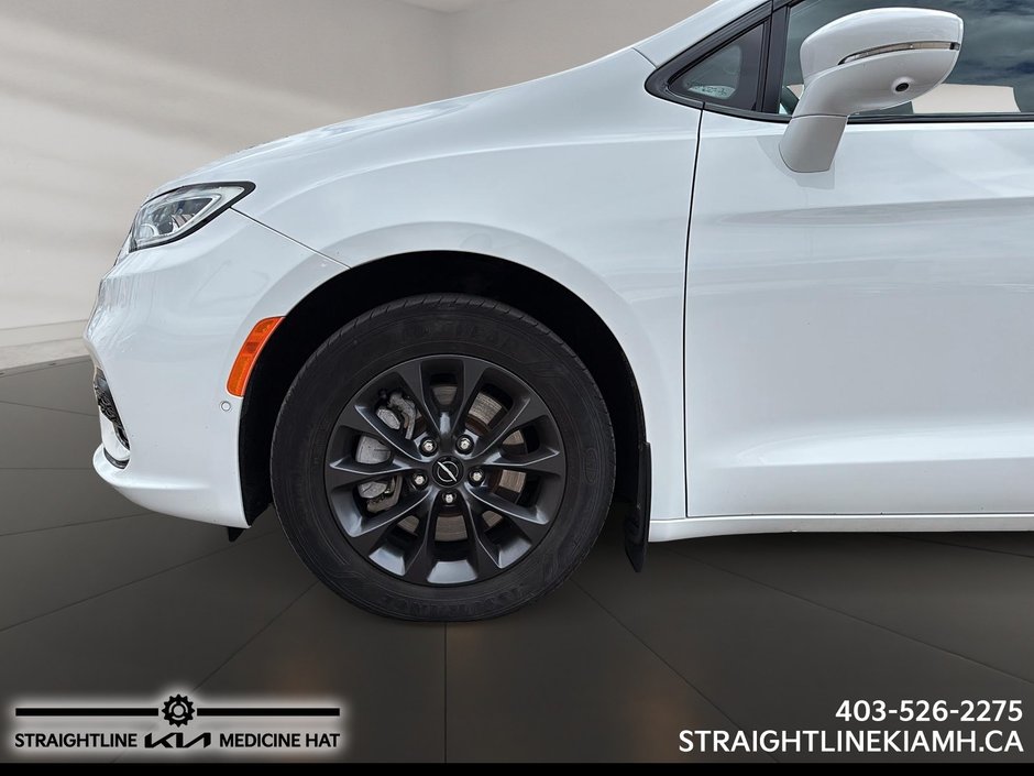 2021 Chrysler Pacifica Touring-L Plus-6