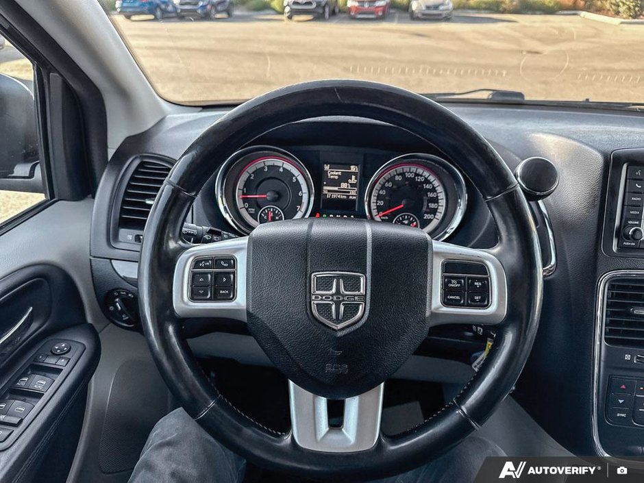 2019 Dodge Grand Caravan Crew Plus-14