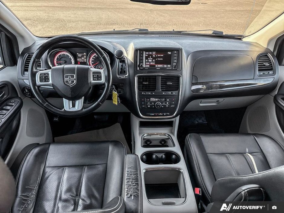 2019 Dodge Grand Caravan Crew Plus-24