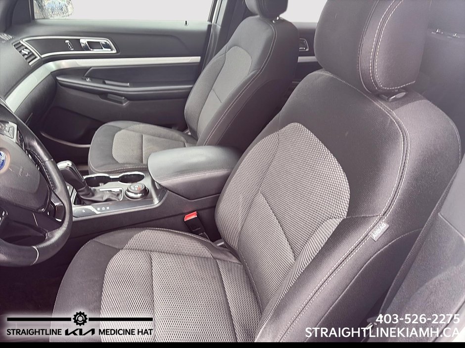 2017 Ford Explorer XLT-8