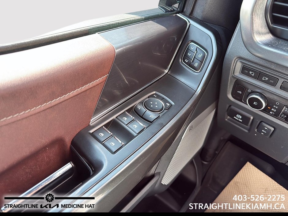 2023 Ford F-150 LARIAT-10