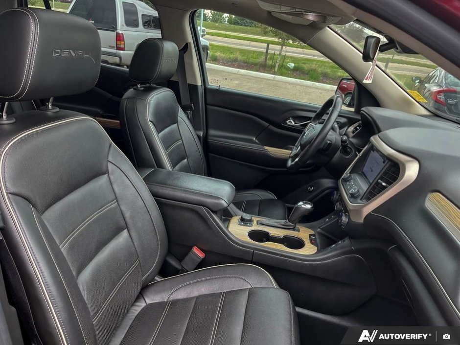 2017 GMC Acadia Denali-23